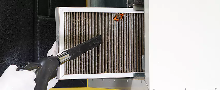 Clogged Air Duct Cleaning Process in Evanston, IL